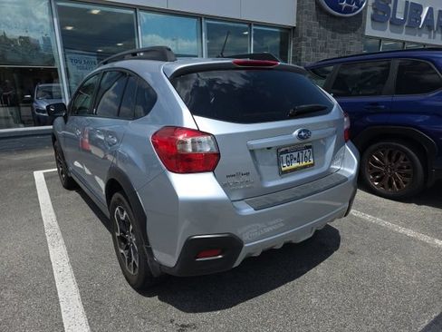 Used 2017 Subaru Crosstrek 2.0i Premium AWD/4WD image 2