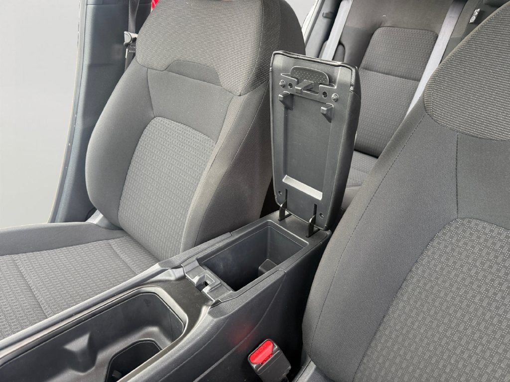 Used 2025 Nissan Kicks S AWD/4WD image 18