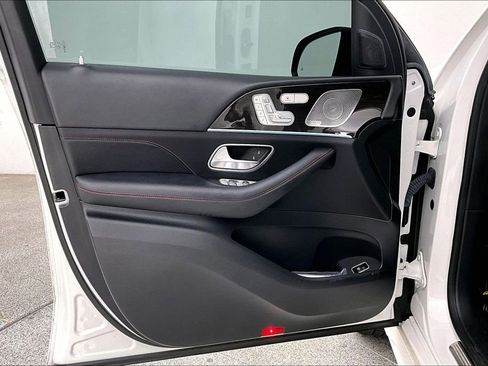 Used 2023 Mercedes-Benz GLE 53 AMG 4MATIC image 23