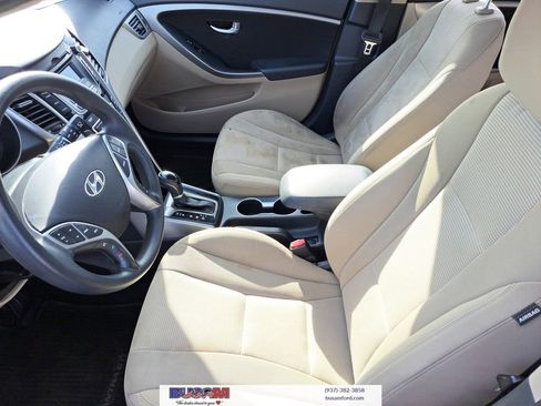 Used 2016 Hyundai Elantra GT image 11