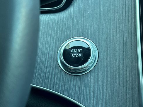 Certified 2023 Mercedes-Benz EQE 500 4MATIC Sedan image 17