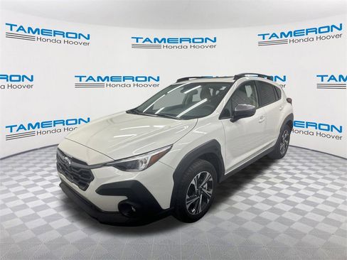 Used 2024 Subaru Crosstrek 2.0i Premium image 1