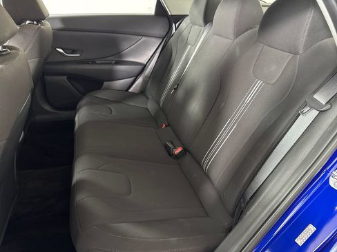 Certified 2023 Hyundai Elantra Blue FWD image 15