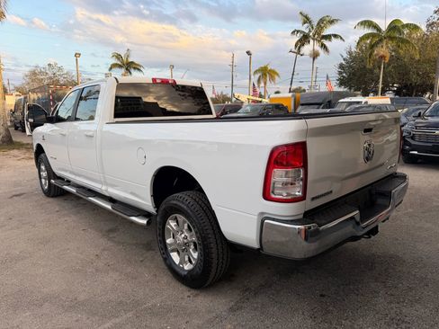 Used 2021 RAM 2500 Big Horn w/ Level 1 Equipment Group image 3