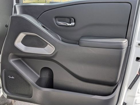 Certified 2025 Nissan Frontier SV w/ SV Convenience Package image 30