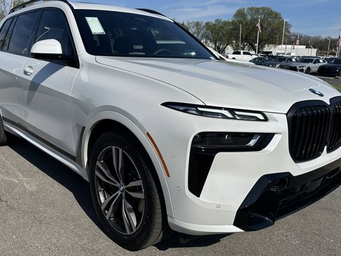 New 2026 BMW X7 xDrive40i AWD/4WD image 2