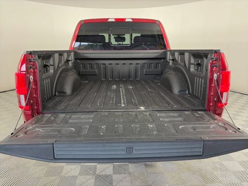 Used 2018 Ford F150 Lariat w/ Equipment Group 502A Luxury AWD/4WD image 28