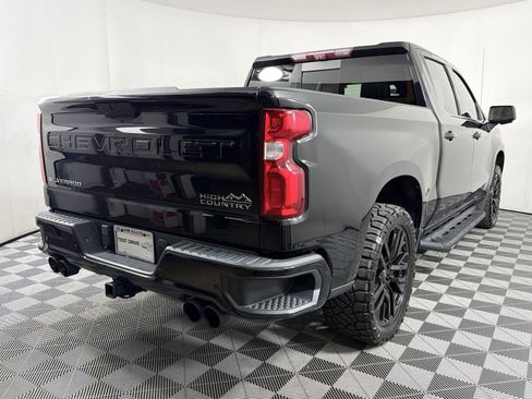 Used 2021 Chevrolet Silverado 1500 High Country w/ Technology Package AWD/4WD image 6