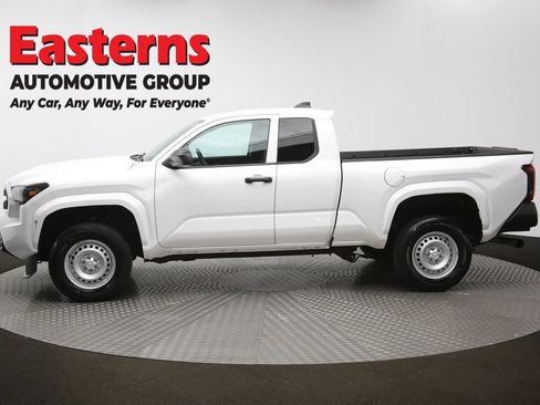 Used 2024 Toyota Tacoma SR image 59