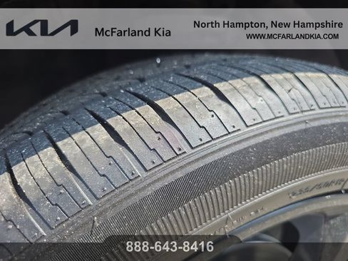 Used 2021 Chevrolet Equinox LT AWD/4WD image 29