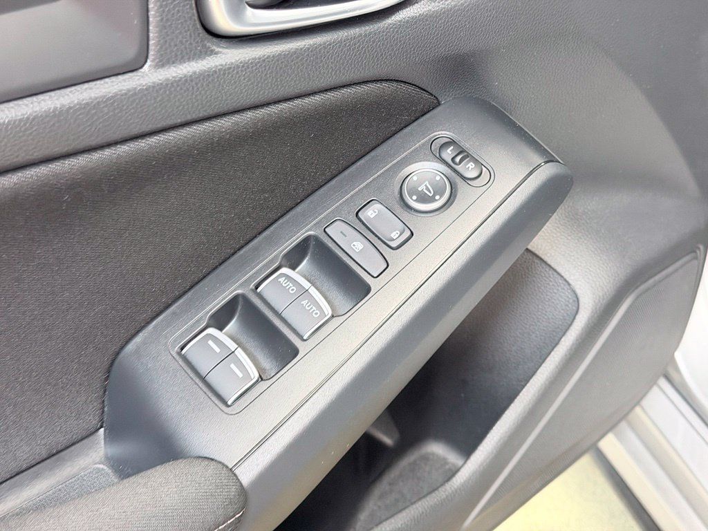 Used 2024 Honda Civic LX image 10