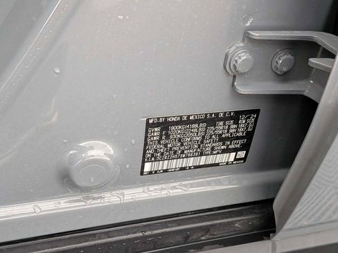 Used 2025 Honda HR-V Sport image 35