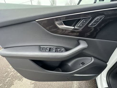 Used 2023 Audi Q8 Premium Plus w/ Premium Plus Package image 19