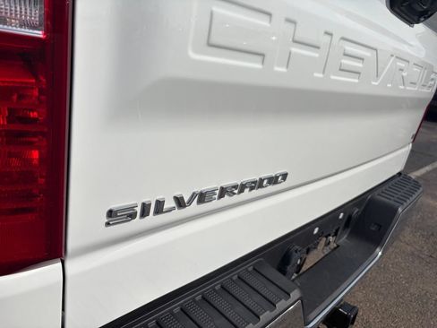 Used 2024 Chevrolet Silverado 1500 LT AWD/4WD image 22
