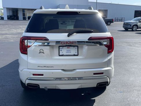 Used 2021 GMC Acadia Denali w/ Denali Technology Package FWD image 4