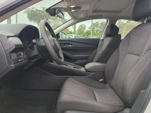 Used 2024 Honda Accord EX image 17