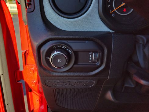 Used 2024 Jeep Wrangler Sport S image 29