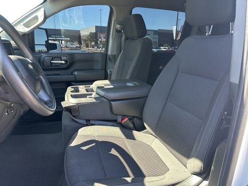 Used 2023 Chevrolet Silverado 2500 Custom w/ Custom Convenience Package image 10