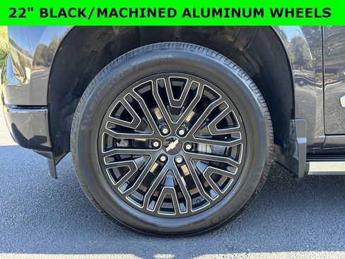 Used 2024 Chevrolet Silverado 1500 High Country image 2