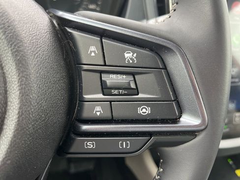 Certified 2025 Subaru Forester Limited AWD/4WD image 17