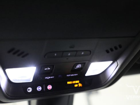 Used 2020 Chevrolet Blazer RS FWD image 27