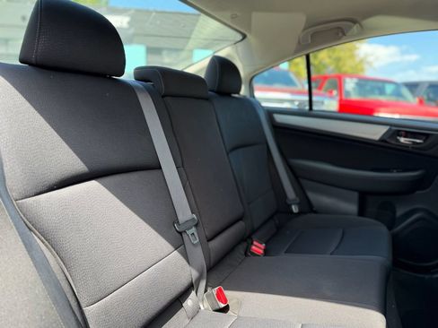 Used 2017 Subaru Legacy 2.5i Premium AWD/4WD image 10
