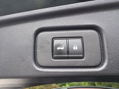 Used 2025 Nissan Pathfinder Rock Creek AWD/4WD image 11