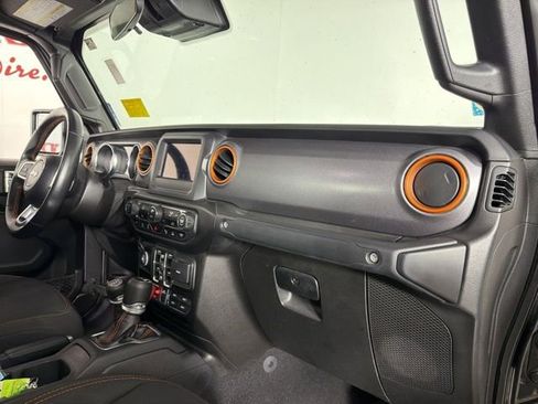 Used 2021 Jeep Gladiator Mojave w/ LED Lighting Group AWD/4WD image 17