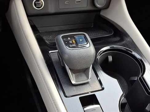 Used 2021 Nissan Rogue SL image 16