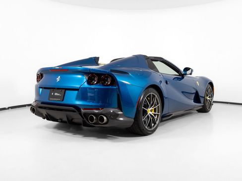Used 2021 Ferrari 812 GTS RWD image 8