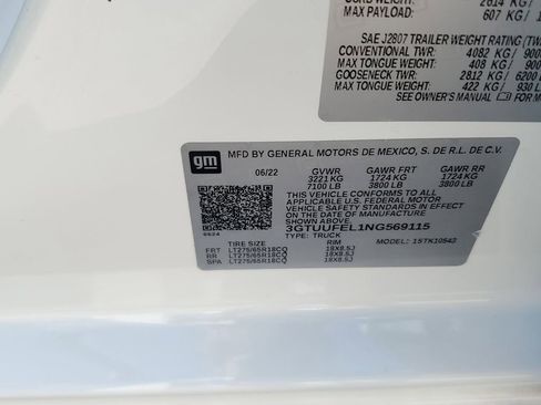 Certified 2022 GMC Sierra 1500 AT4X image 30