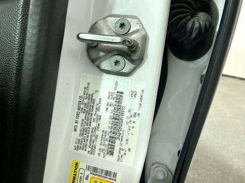 Used 2016 Ford Fusion SE w/ Equipment Group 201A image 35