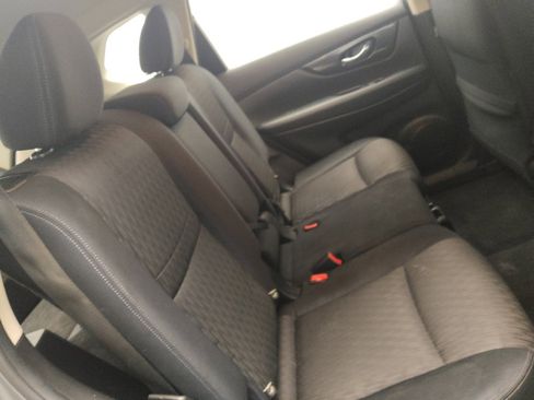 Used 2017 Nissan Rogue S AWD/4WD image 19