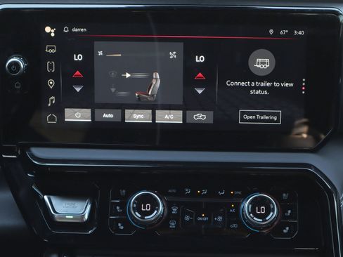 Used 2025 GMC Sierra 2500 AT4X image 15