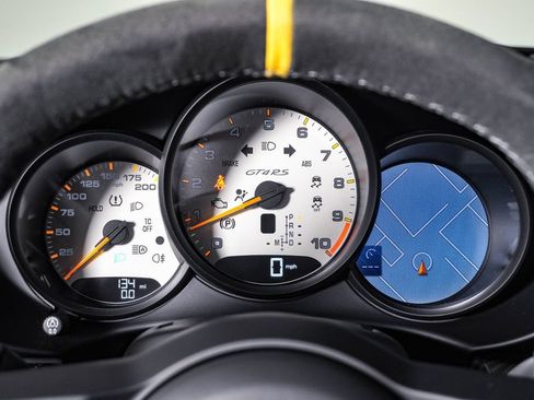Certified 2025 Porsche 718 Cayman GT4 RS RWD image 23