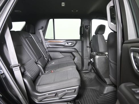 Used 2022 GMC Yukon SLE AWD/4WD image 15