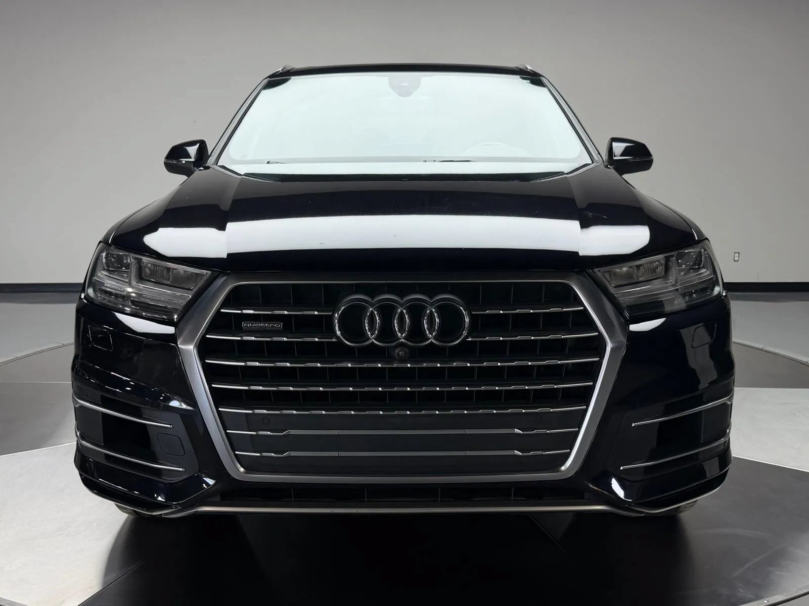 Used 2017 Audi Q7 3.0T Premium Plus w/ Premium Plus Package AWD/4WD image 3
