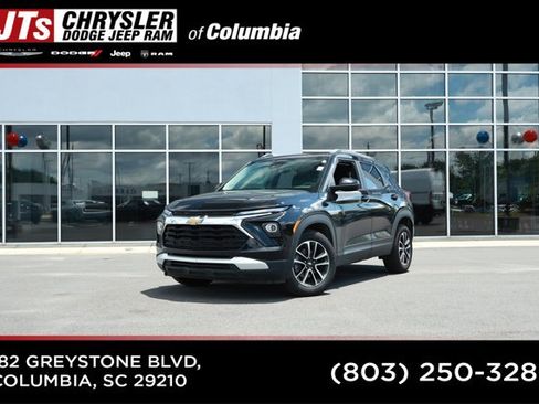 Used 2025 Chevrolet TrailBlazer LT FWD image 1