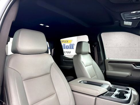 Used 2022 GMC Sierra 1500 SLT image 25