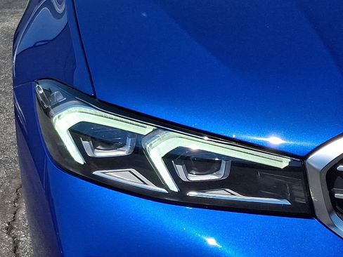 Used 2023 BMW M340i RWD image 9