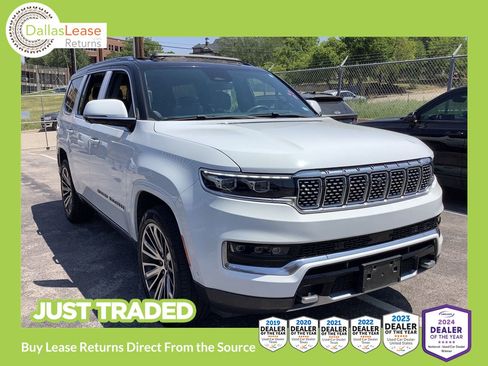 Used 2022 Jeep Grand Wagoneer Series III w/ Rear Seat Video Group 1 AWD/4WD image 1