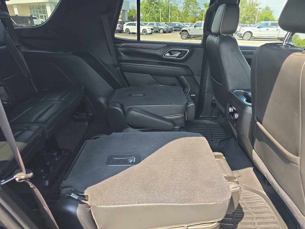 Used 2021 GMC Yukon SLT AWD/4WD image 17