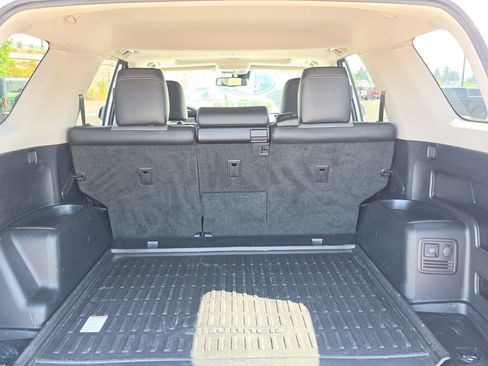 Used 2022 Toyota 4Runner SR5 Premium w/ Moonroof Package AWD/4WD image 21
