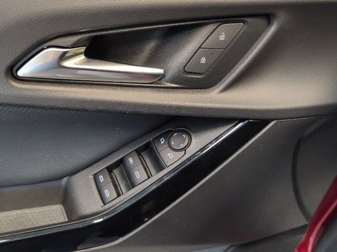 New 2026 Chevrolet Equinox LT image 13