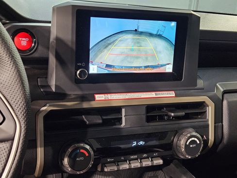 New 2026 Toyota Tacoma TRD Off-Road AWD/4WD image 17