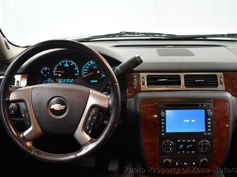 Used 2010 Chevrolet Suburban LTZ image 34