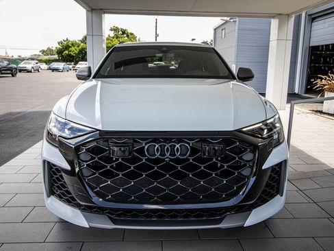 Used 2025 Audi RS Q8 performance image 7