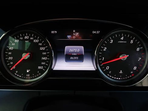 Used 2017 Mercedes-Benz E 300 image 37