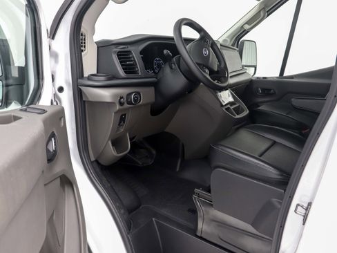 Used 2024 Ford Transit 250 148 Medium Roof RWD image 16