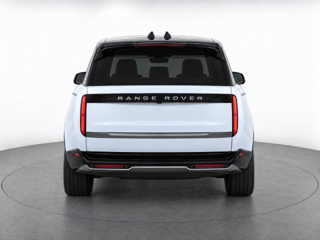 Used 2025 Land Rover Range Rover SE AWD/4WD image 3